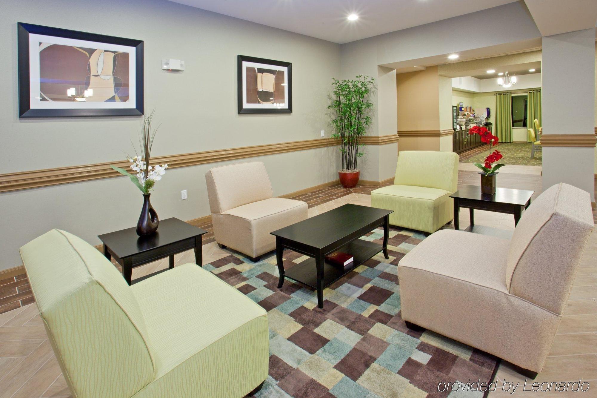 Holiday Inn Express Hotel & Suites Alvarado By Ihg Exterior photo